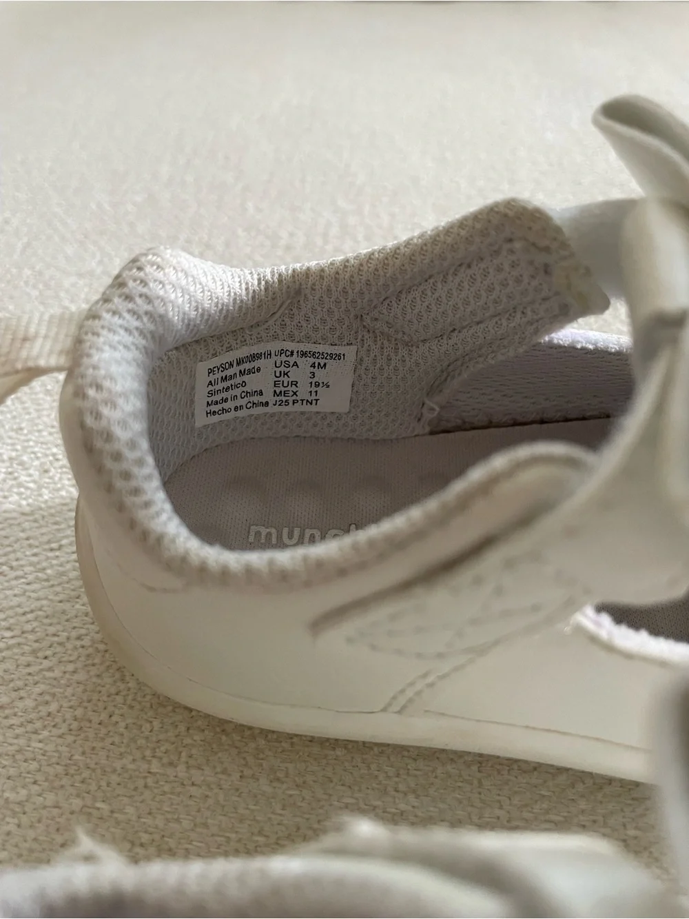 Stride Rite White Bow Mary Jane Shoes